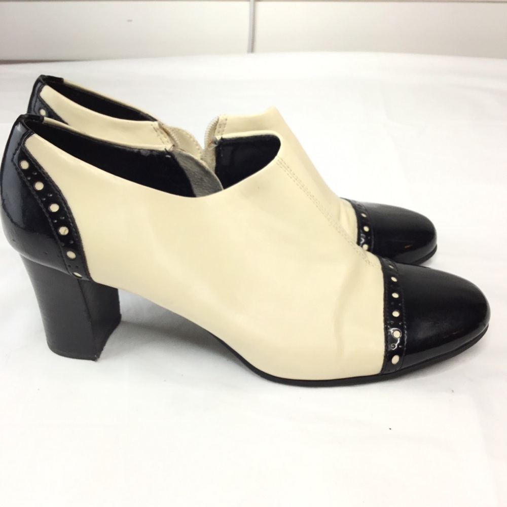 Franco Sarto Oxford Bootie Side Zip 8M “Studio”